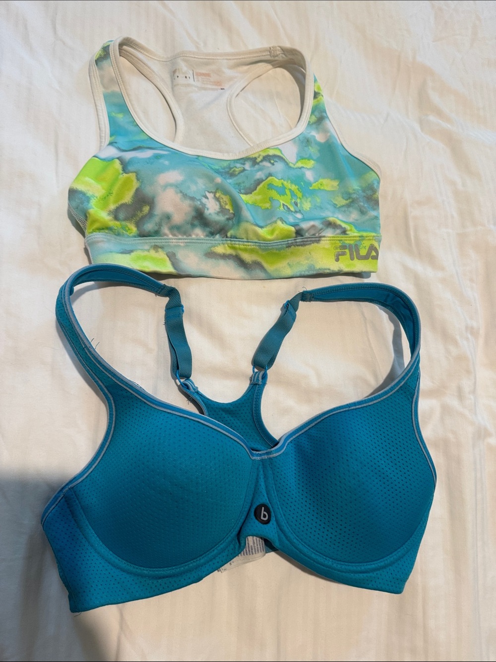Body intimates Womenβs Sports Bra 32D & FILA Blue-Green Printed bra S